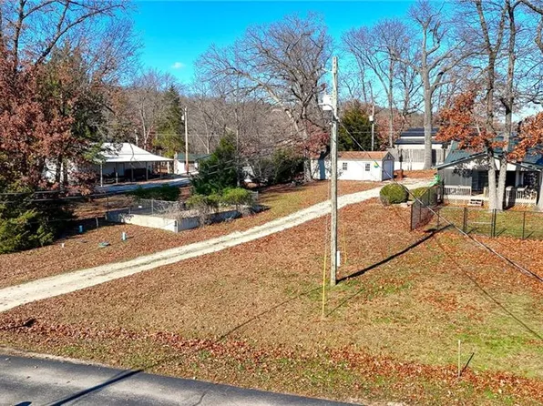 267 Long Acres Dr, Sunrise Beach, MO 65079