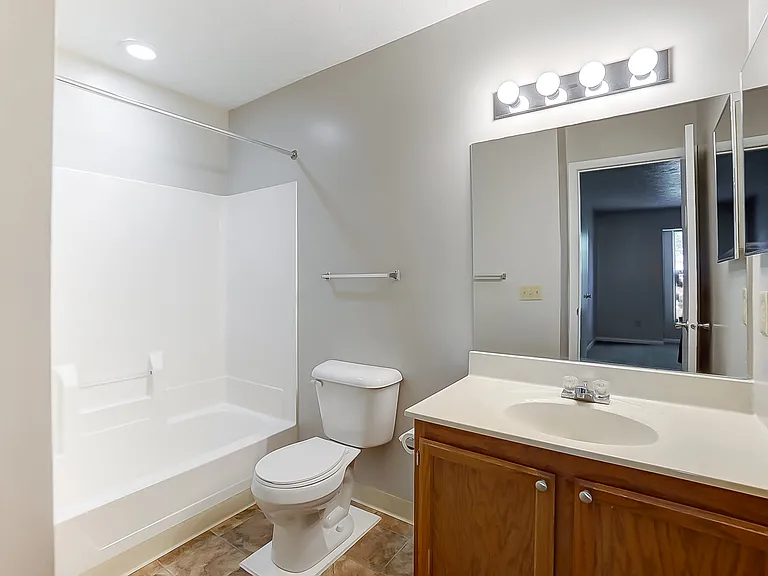 Vista Pointe Apartments — Photo 11