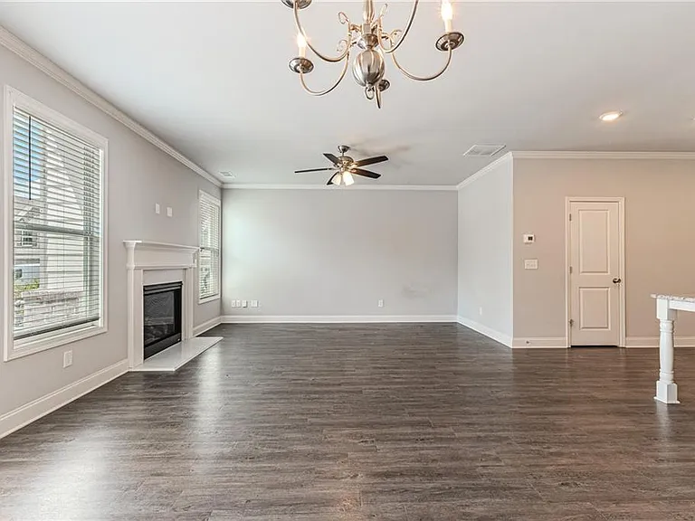 2414 Morgan Place Dr — Photo 18