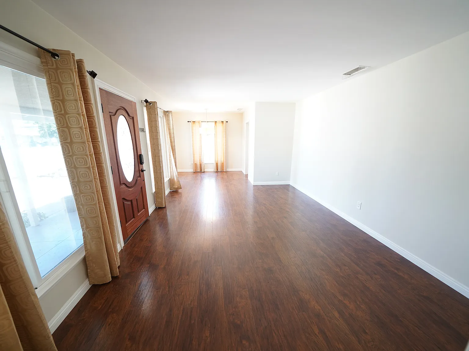 11252 Delano Street - 1 — Photo 3