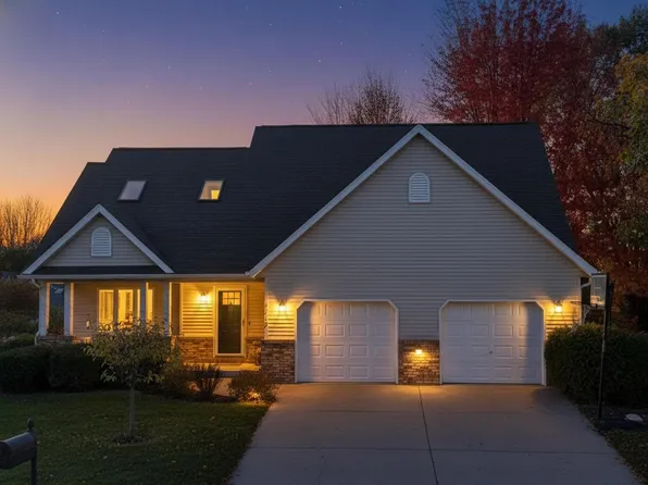 1113 Pine STREET, Onalaska, WI 54650