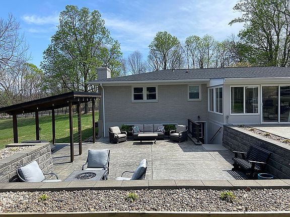 4th image of 743 Georgetown Lanesville Rd