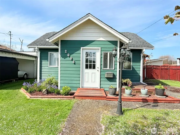 2006 W 2nd Street, Aberdeen, WA 98520