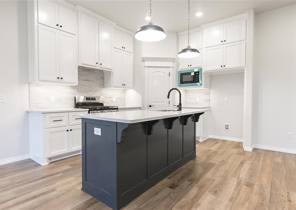 1st image of 10305 SW 55th Ter