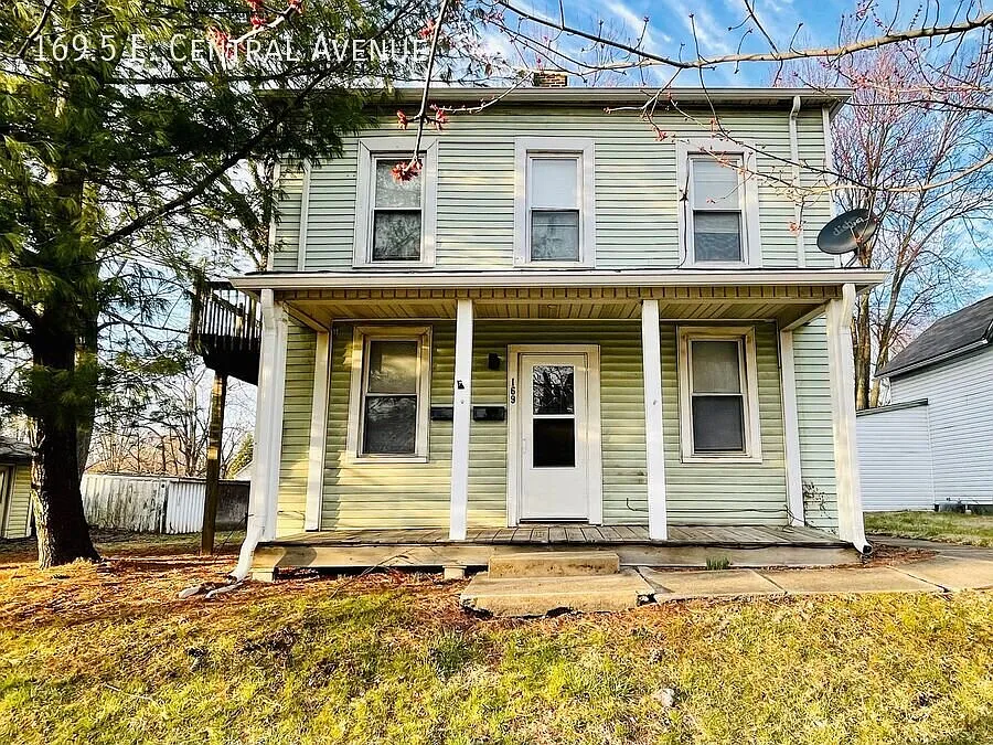 Newly Updated 2 Bedroom In Downtown Delaware Coming Soon! — Photo 1