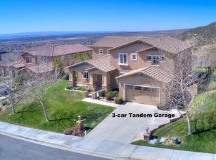 4582 Creekside Ln, Fontana, CA 92336