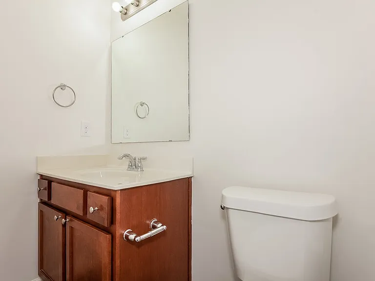 2304 Lake Vista Dr — Photo 15