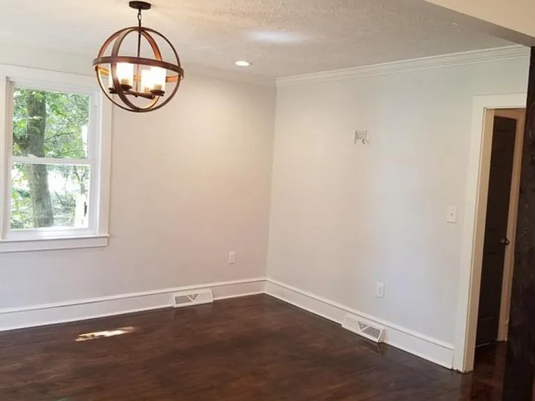 102 Odessa St — Photo 10
