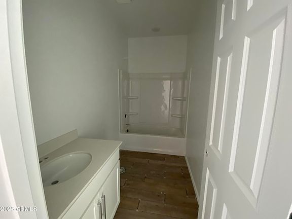 5th image of 46940 W COE Street