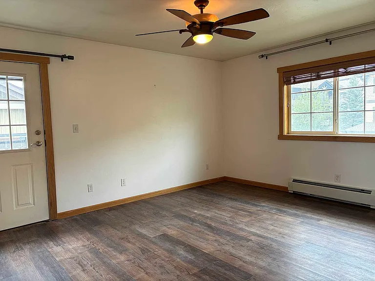 3365 Columbine Dr #407 — Photo 32