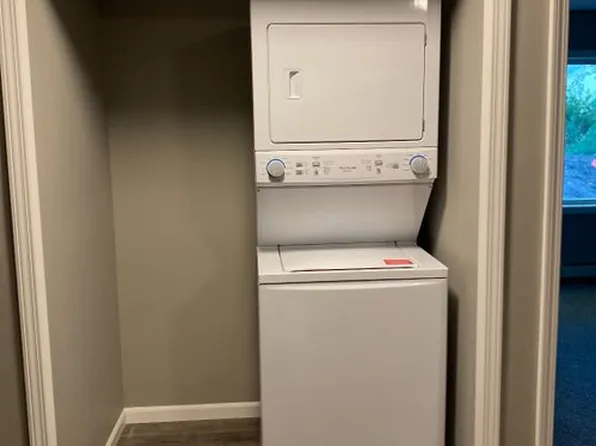 Eden Valley Apartments, 1042 Stearns Ave E #210, Eden Valley, MN 55329