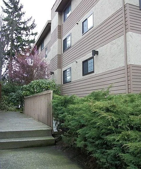 11250 Greenwood Ave N #101 — Photo 7