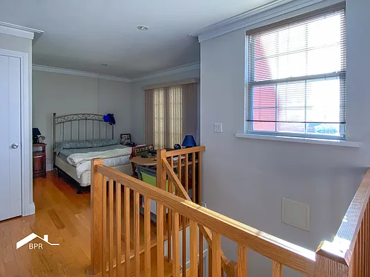 Sold by Brooklyn Ports Realty | media 15