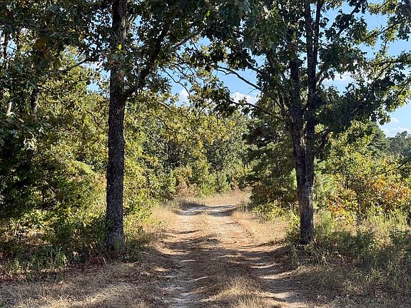 4th image of 000 Highway 32