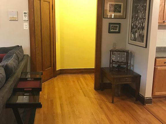 4th image of 3358 N Kildare Ave #2N