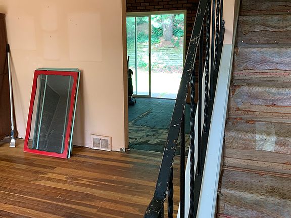 3rd image of 2147 Hoch Dr
