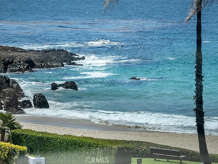 27 Emerald Bay — Photo 6