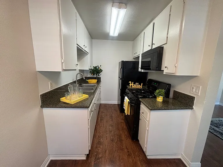 Porto Bella Apartments — Photo 35