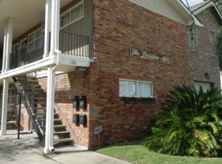 136 Labarre Dr, Metairie, LA 70001