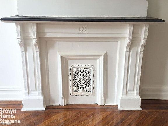 3rd image of 408 Putnam Ave #2