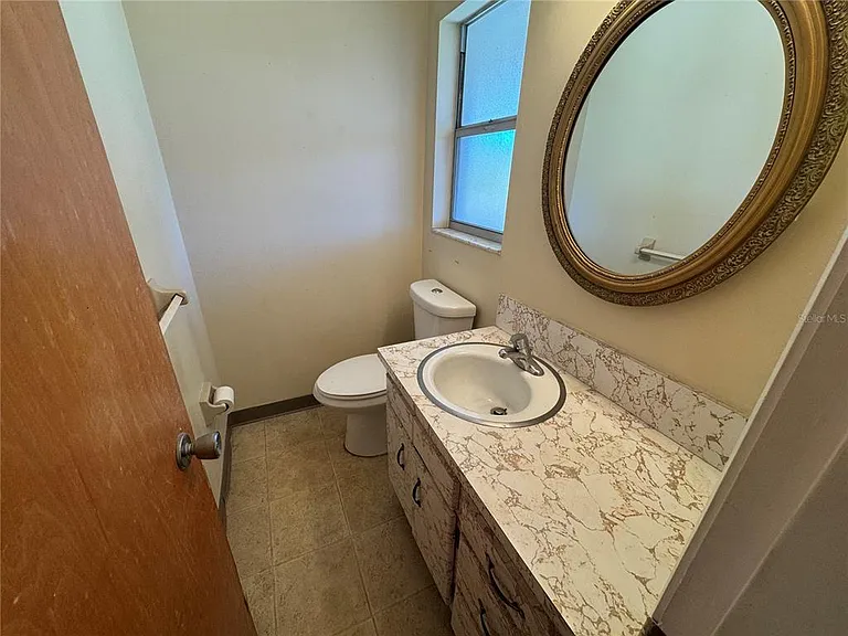 245 Center Rd #211 — Photo 5