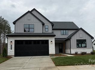 14016 Roosevelt Grove Dr, Huntersville, NC 28078
