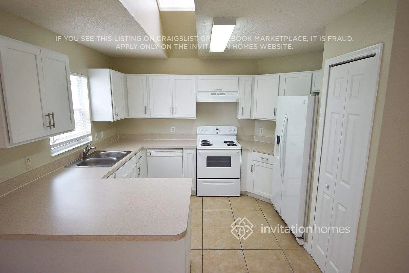 422 Flamingo Ct Poinciana, FL 34759 — Photo 3