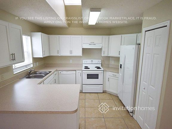 3rd image of 422 Flamingo Ct