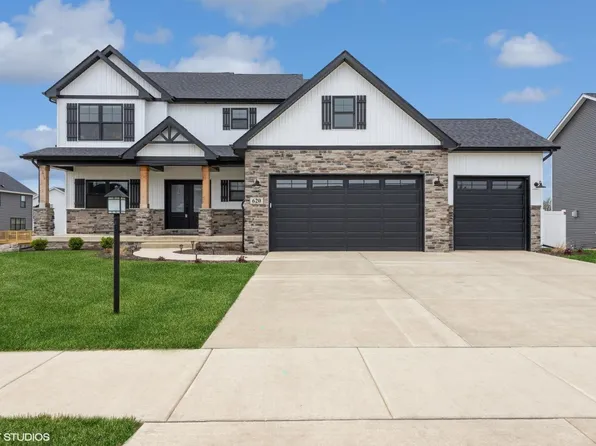 620 Sandra Dee Dr, Lowell, IN 46356
