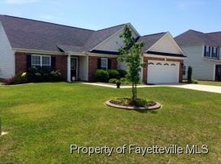 233 Audubon Dr, Raeford, NC 28376