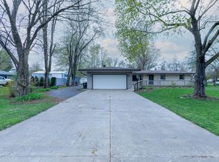 11N760 Howard Ave, Elgin, IL 60124