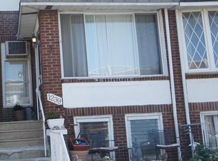 1239 E Cheltenham Ave, Philadelphia, PA
