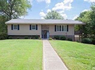 1722 Brian Dr, Newburgh, IN 47630