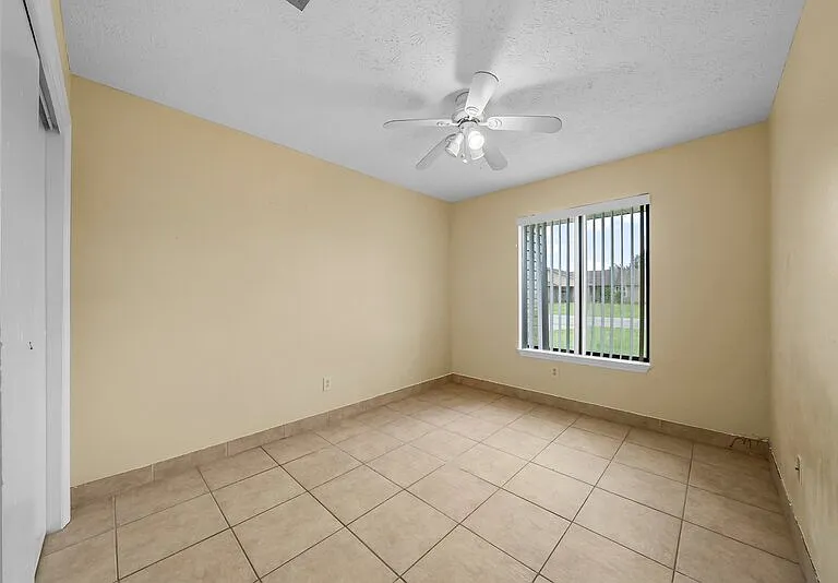 7750 Betty Louise Dr — Photo 10