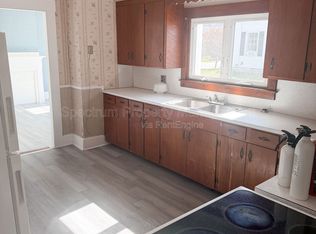 47 Church St, Oakland, ME 04963