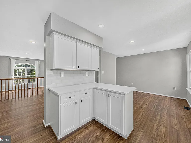 132 S Barrow Pl — Photo 18