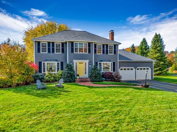 15 Fredric Ln, Mansfield, MA 02048