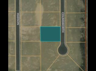 305 Colinsworth Ct, Jackson Center, OH 45334