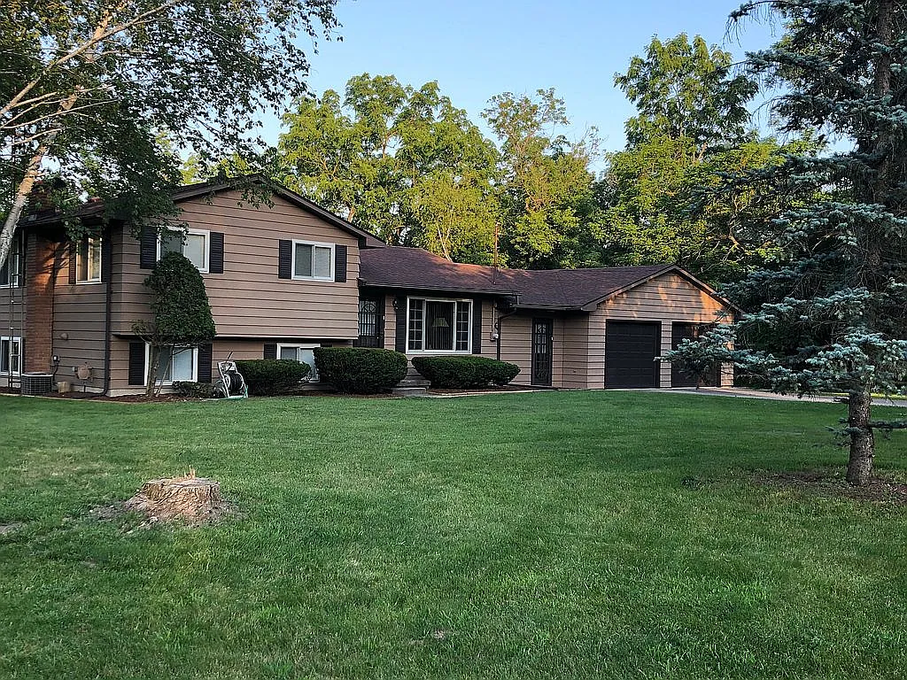 6576 Linden Rd photo 1