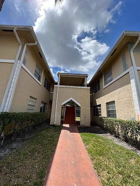 1st image of 10204 Twin Lakes Dr #14-H