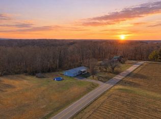 105 Farris Creek Bridge Rd, Belvidere, TN 37306