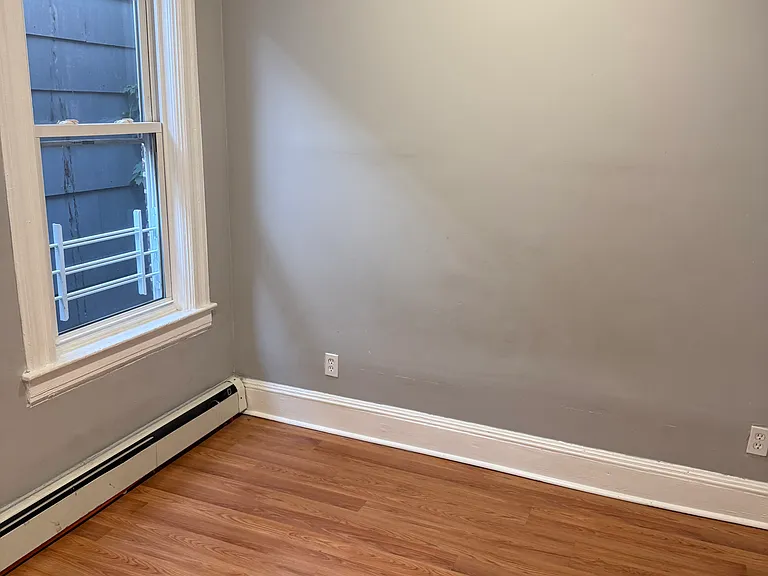 284 Ege Ave #2 — Photo 11