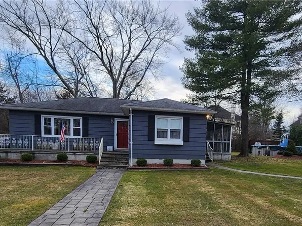 95 Lake Region Boulevard, Monroe, NY 10950