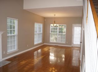 7136 Park Glen Dr, Fairview, TN 37062