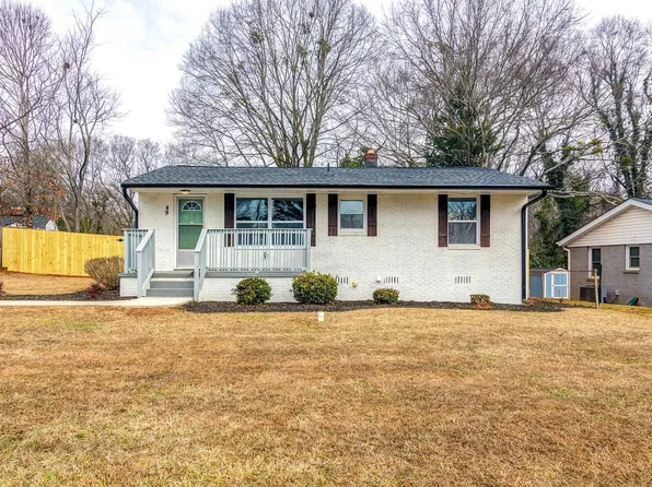 49 Tuskegee Ave, Greenville, SC 29607