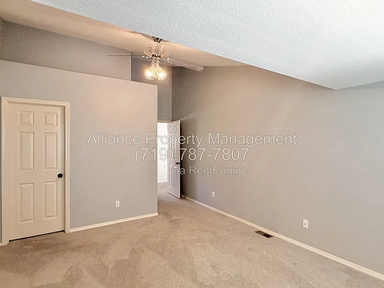 1755 Smoke Ridge Dr — Photo 19