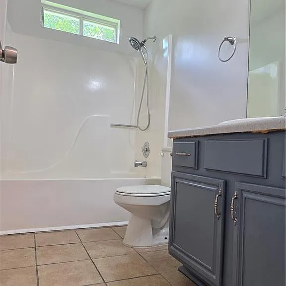1504 Cain Ct — Photo 12