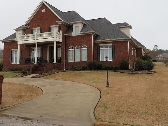 3rd image of 590 Hay Market Ln