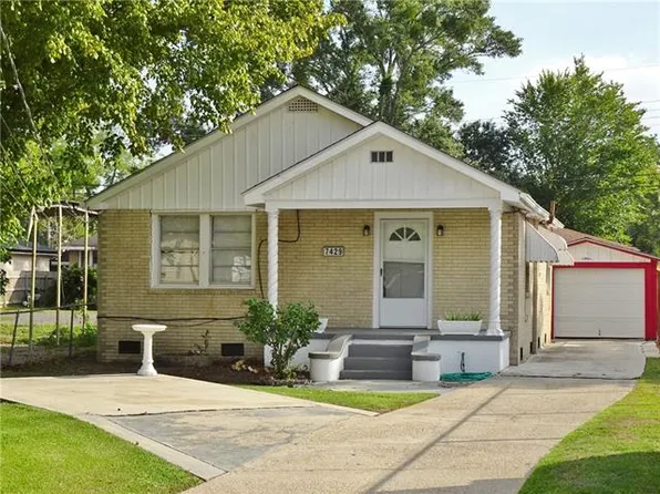 7429 Pritchard St, Marrero, LA 70072