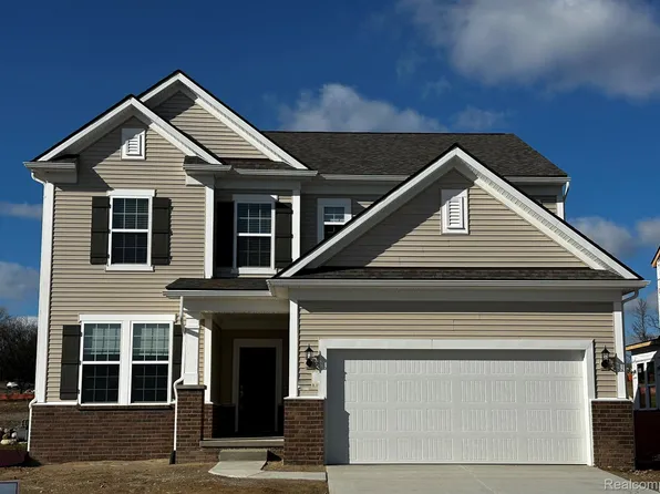 848 Ford Mill Dr, Saline, MI 48176